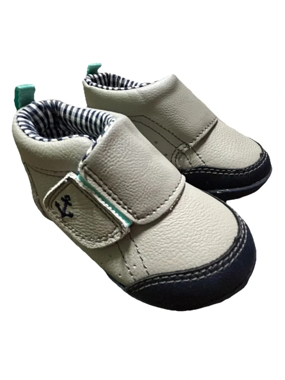 NWT Toddler Carter’s Grey Sneakers Easy On & Off Size 4